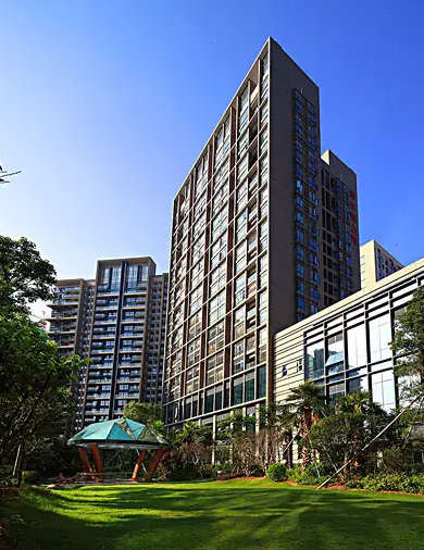 
		床單折疊機
	(圖10)